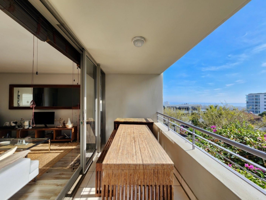 To Let 2 Bedroom Property for Rent in Sea Point Western Cape